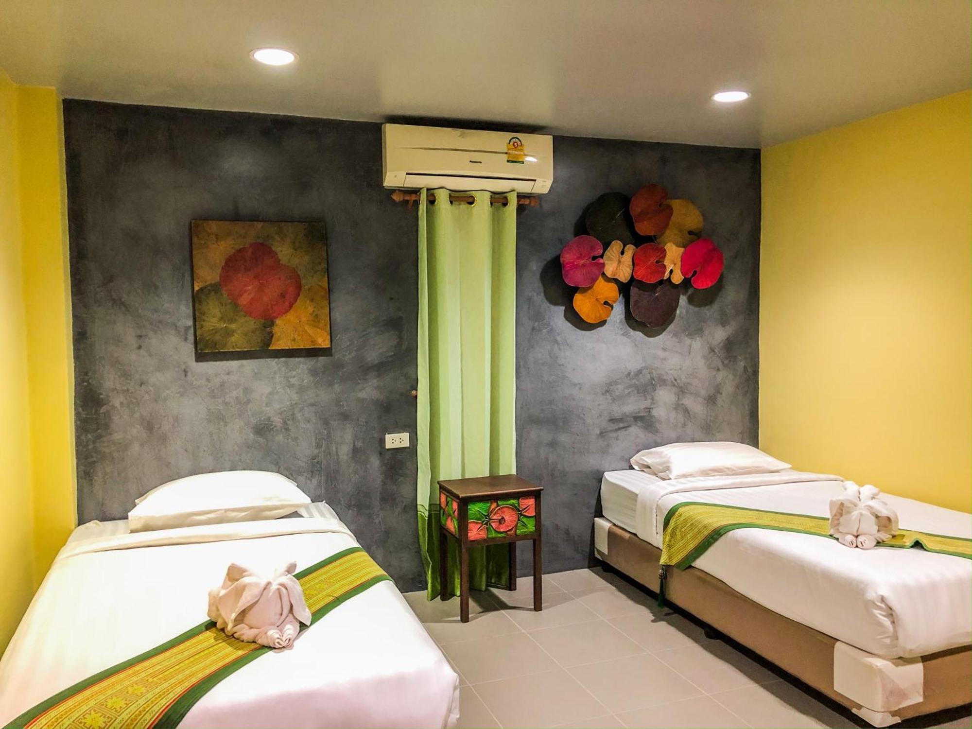 Huen San โรงแรมเฮือนแสนฝาง Villa *